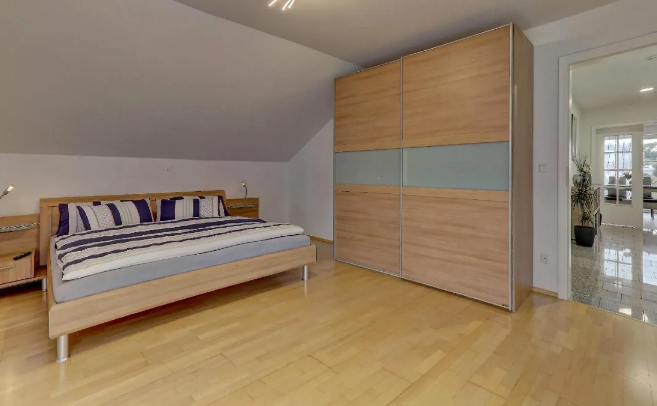 האוצנברג Ferienwohnung Staffelberg גרמניה